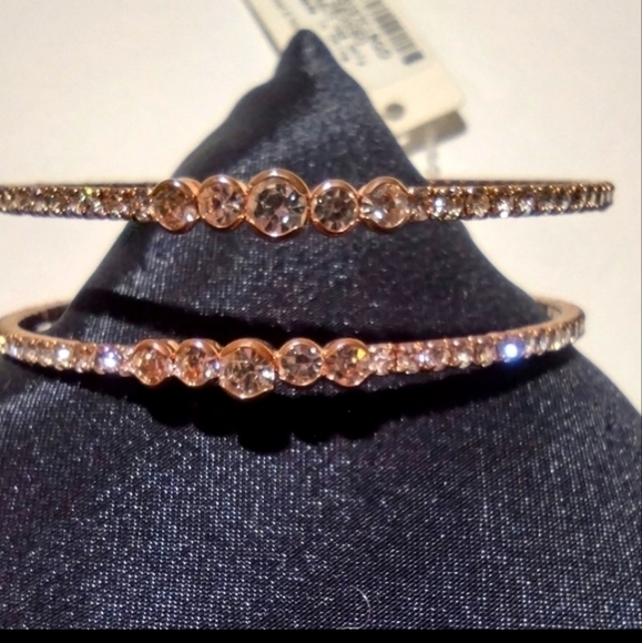 Double Cuff Crystal Rose Gold Bracelet NWOT - Picture 2 of 3